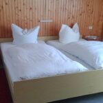 Zimmer 7 mit zwei Betten
